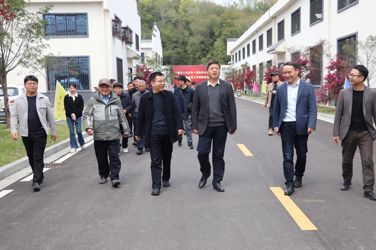 1681113020228127.jpg 1681113020228127.jpg